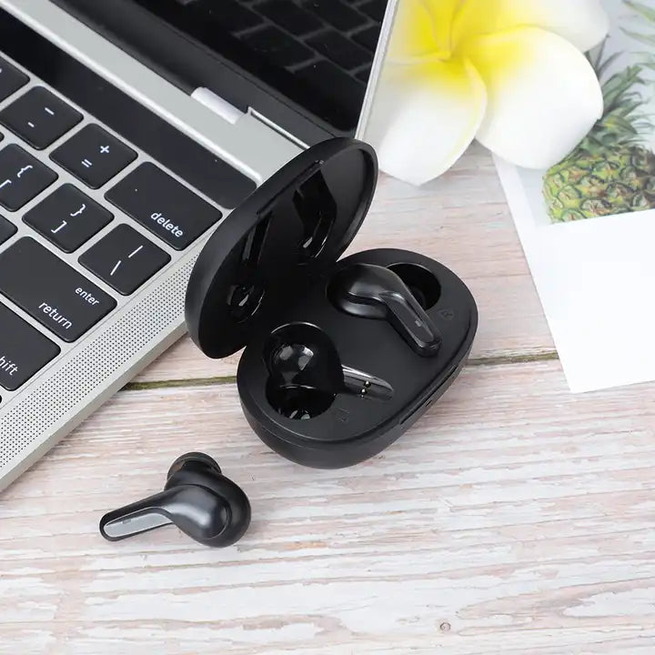 audífonos TWS VQ-BH20 marca Miccell color negro laptop