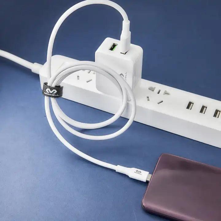 cable data Miccell VQ-D11 cargando PowerBank Miccell