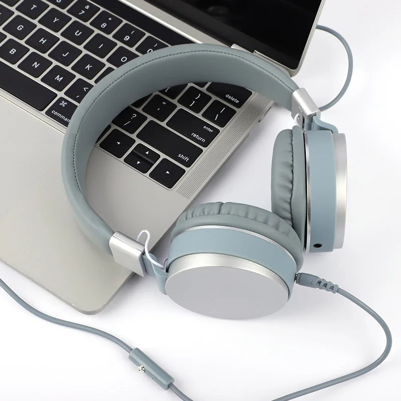 cascos inalámbricos vq-sh01 miccell color azul conectado a laptop 3.5mm